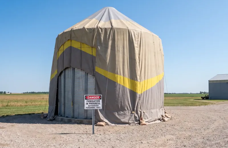 fumigation of a grain silo